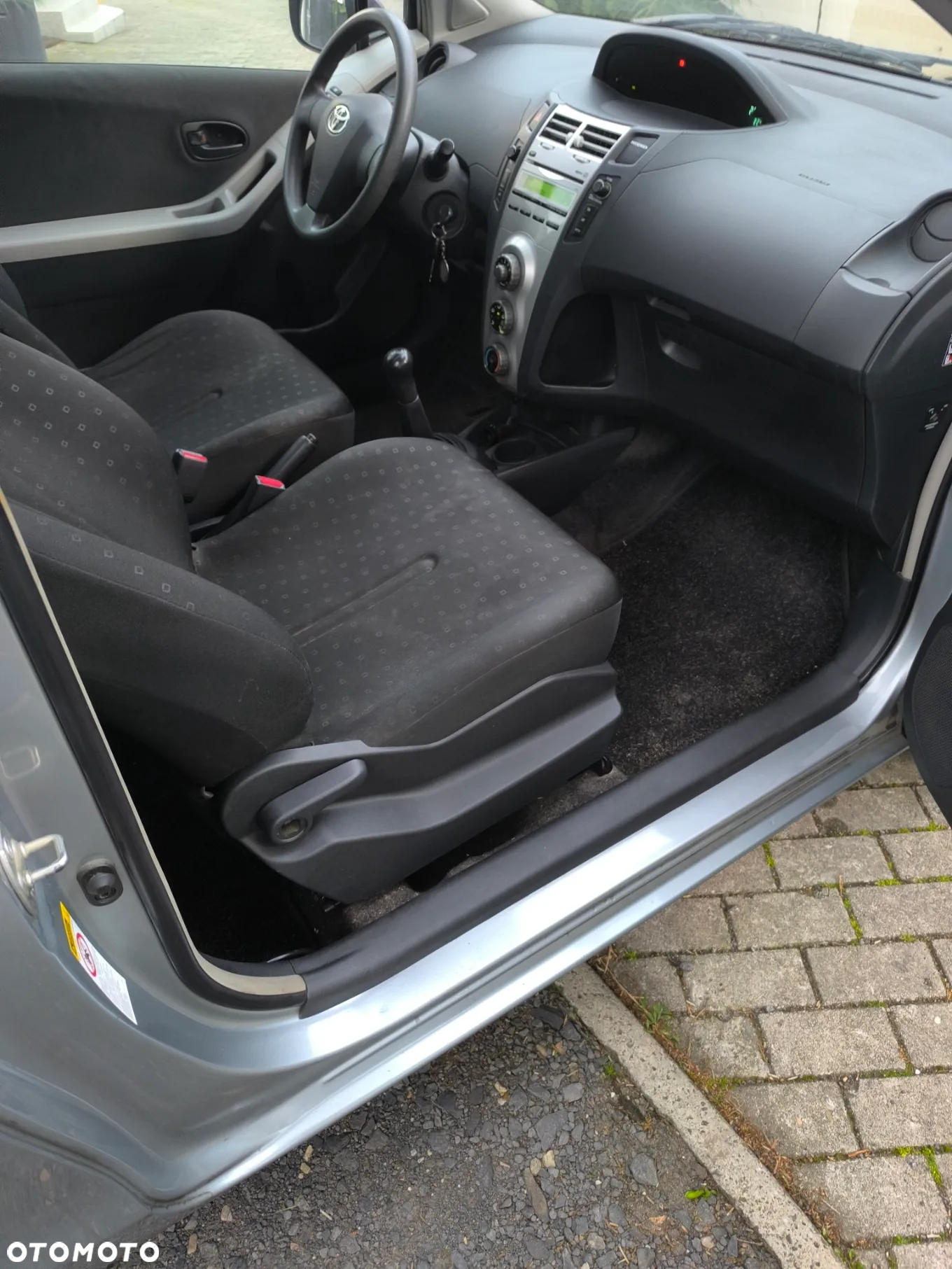Toyota Yaris 1.3 Blue - 10