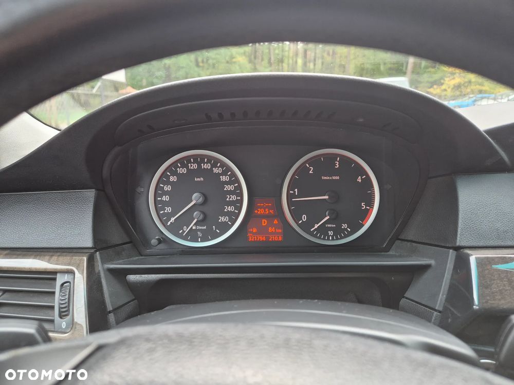 BMW Seria 5 - 17