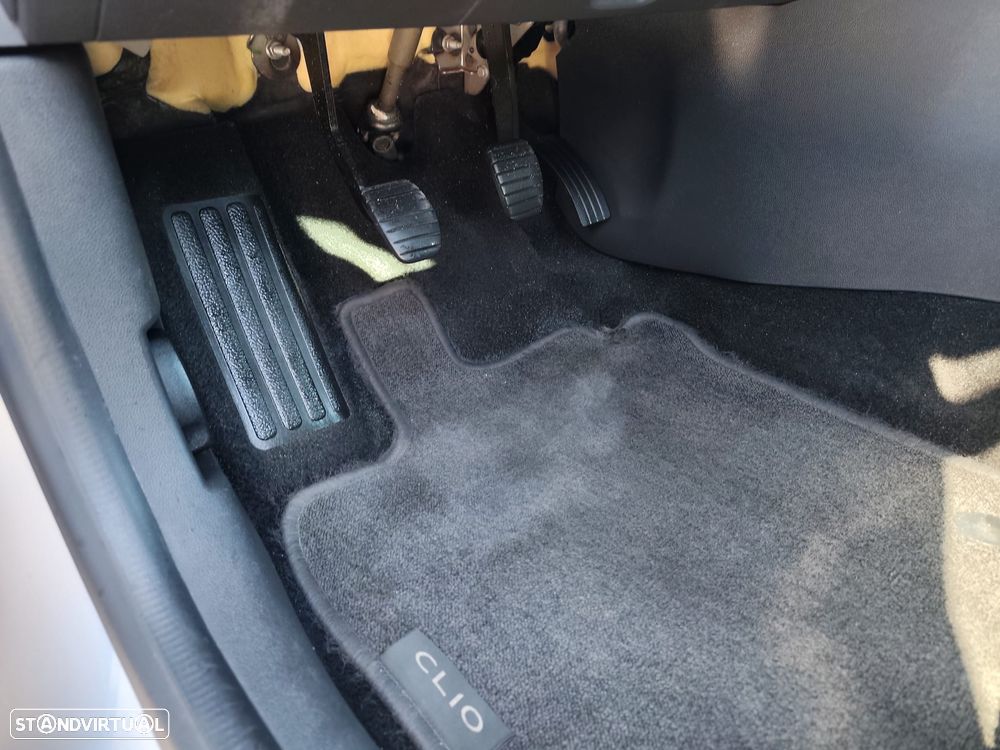 Renault Clio 1.5 dCi Limited C/PM+Pneu - 5