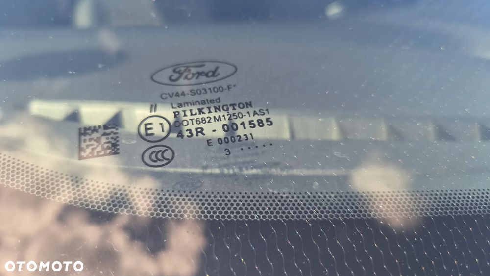Ford Kuga 2.0 TDCi 4x4 Titanium - 36