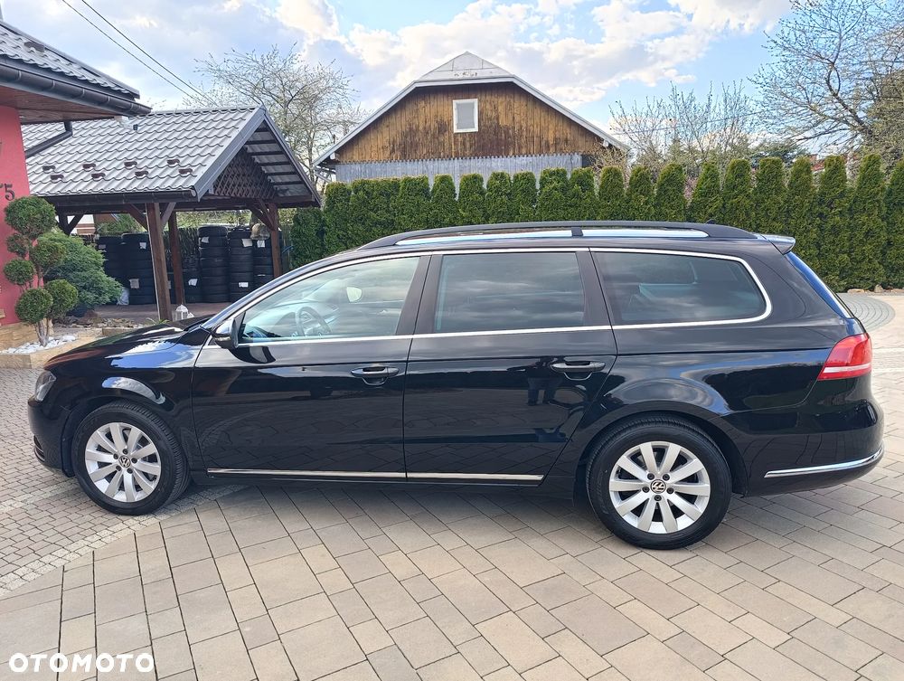 Volkswagen Passat 2.0 Blue TDI SCR Trendline - 12