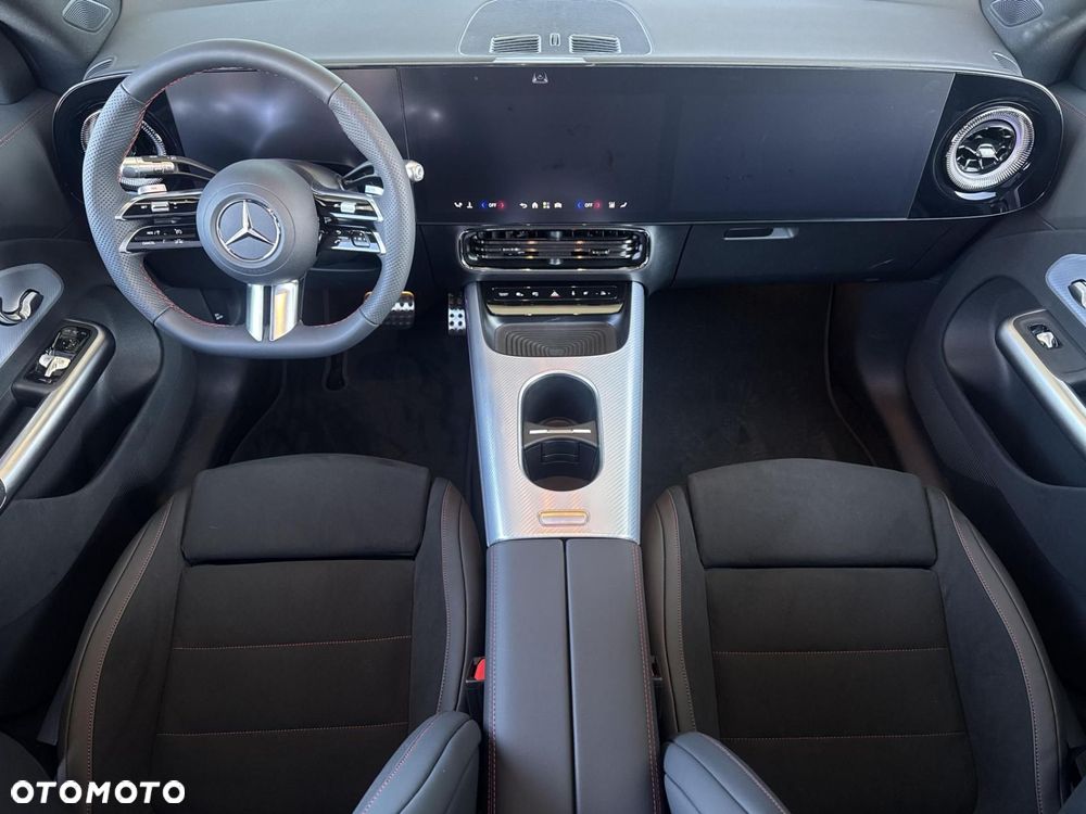 Mercedes-Benz GLB 250+ EQ 85kWh - 17
