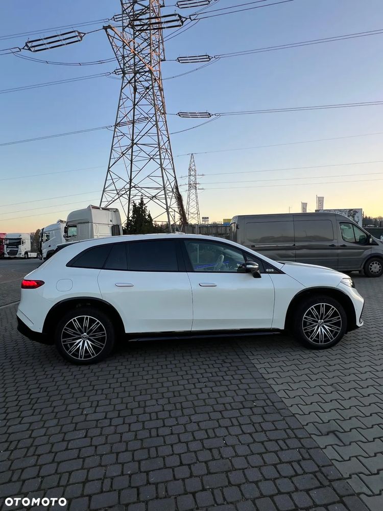 Mercedes-Benz EQS - 8