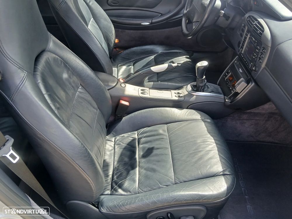 Porsche 911 Série F - 19