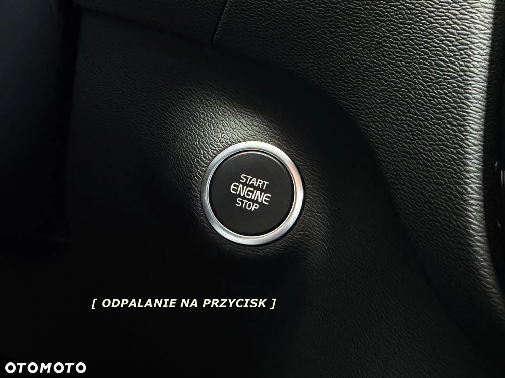 Volvo XC 40 B3 B DKG Ultra Black Edition - 28