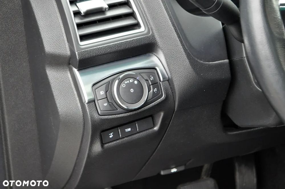 Ford Explorer - 18