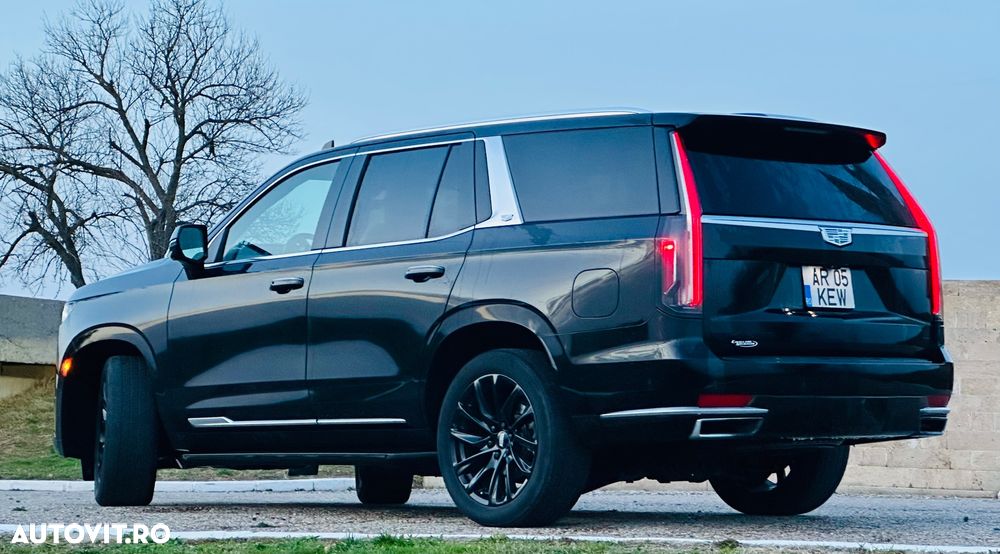 Cadillac Escalade 6.2 V8 AWD AT Platinum - 2