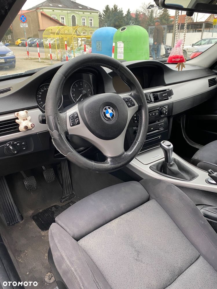 BMW Seria 3 325i - 11