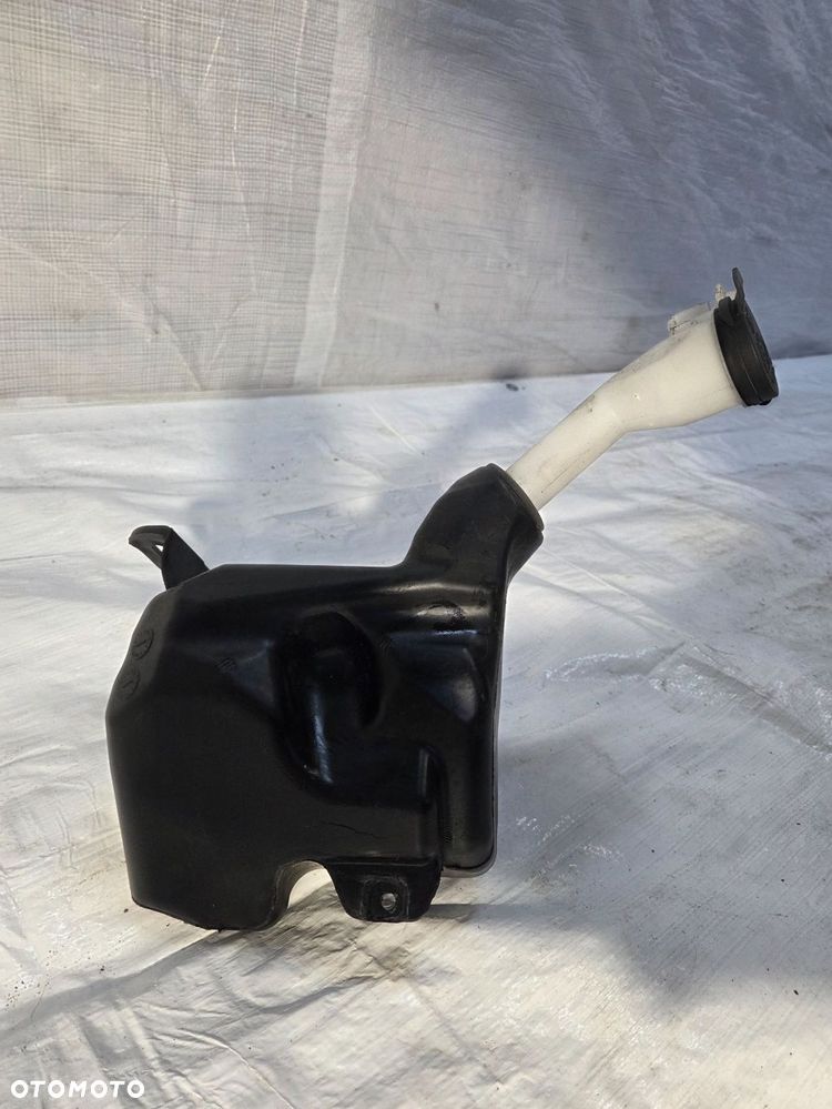 ZBIORNICZEK SPRYSKIWACZY OPEL ADAM 13354363 - 1