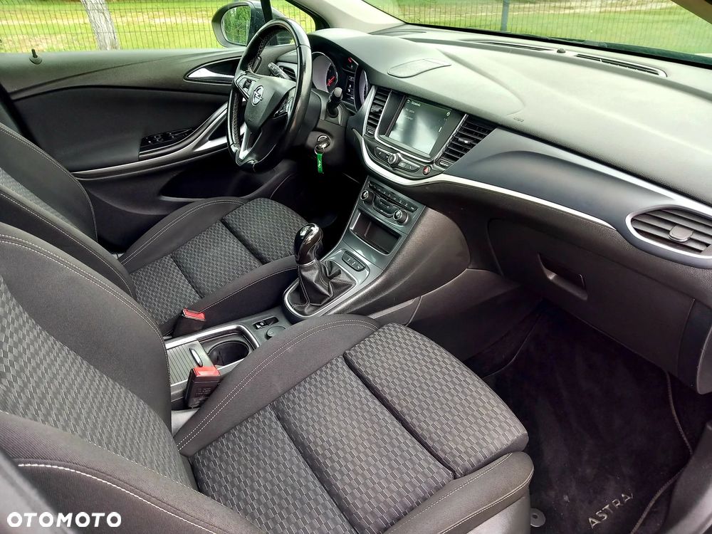 Opel Astra 1.6 D Start/Stop 120 Jahre - 28