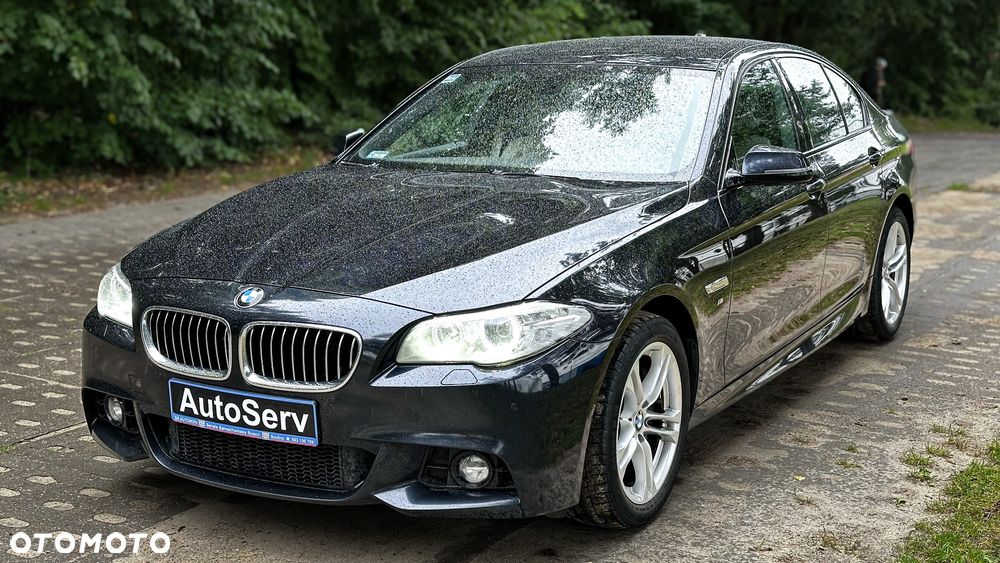 BMW Seria 5 528i xDrive Sport-Aut Luxury Line - 4