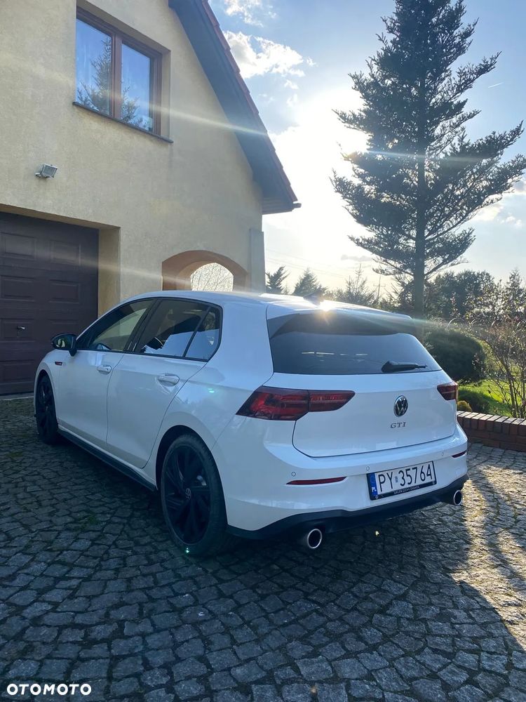 Volkswagen Golf - 4