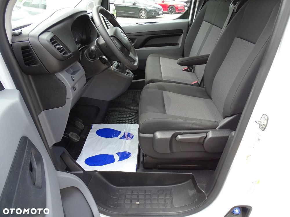 Opel VIVARO - 22