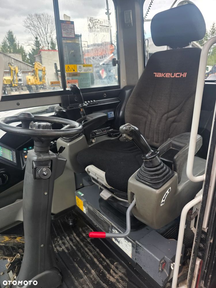 Takeuchi TB 295W Powertilt - 13