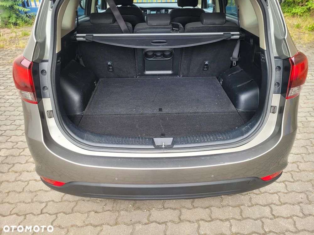 Kia Carens 1.6 GDI ISG Vision - 24