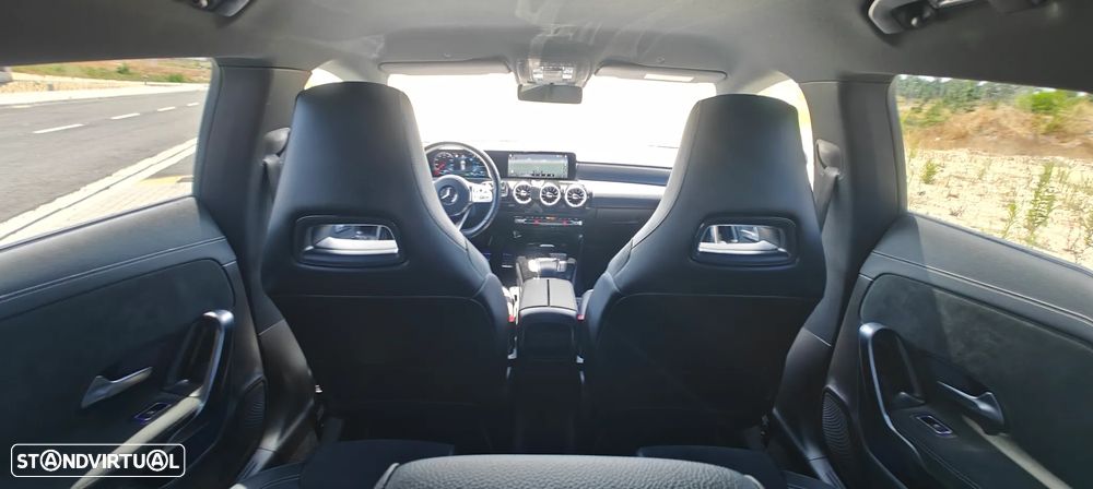 Mercedes-Benz CLA 250 e AMG Line - 15