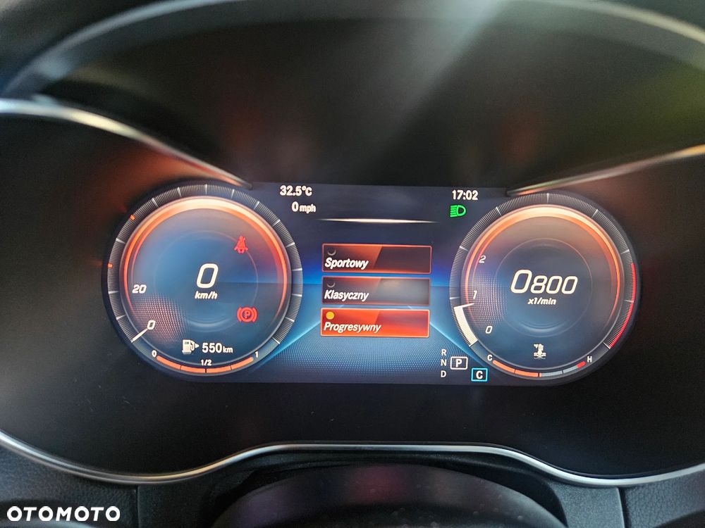 Mercedes-Benz GLC 300 4Matic 9G-TRONIC AMG Line - 28