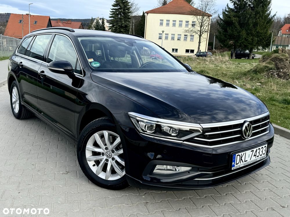 Volkswagen Passat Variant 2.0 TDI SCR Business - 19