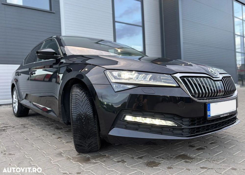Skoda Superb 2.0 TDI DSG Ambition - 38
