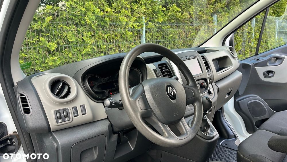 Renault Trafic - 16