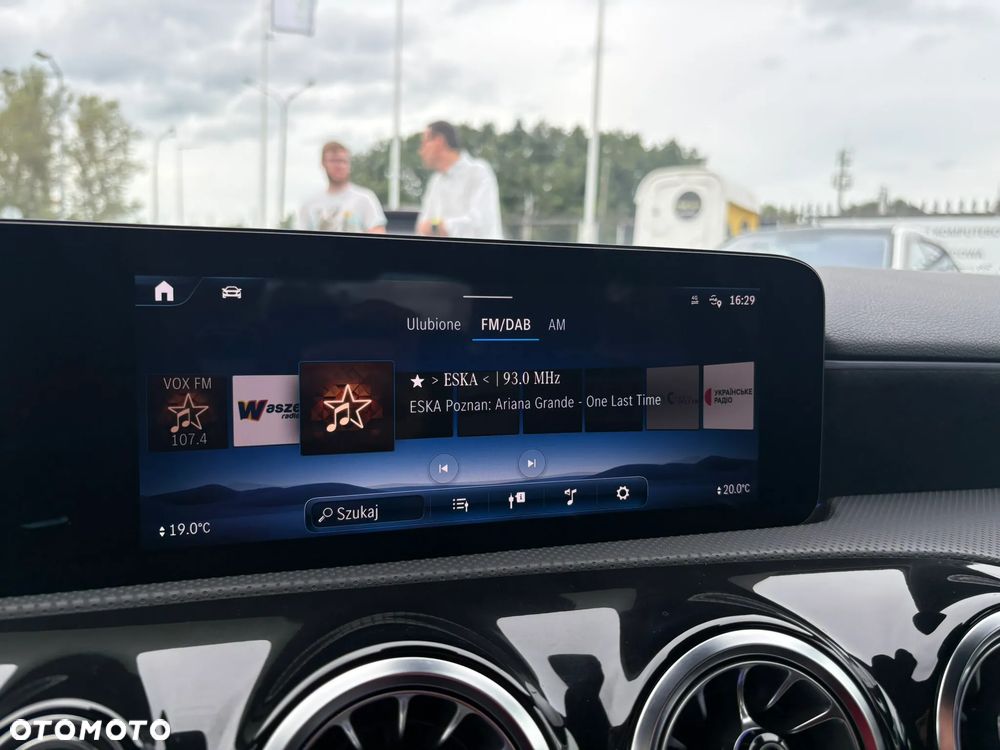 Mercedes-Benz Klasa A 250 e PHEV AMG Line 8G-DCT - 24
