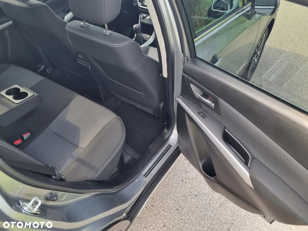 Suzuki SX4 S-Cross 1.6 VVT 4x2 limited+ - 38