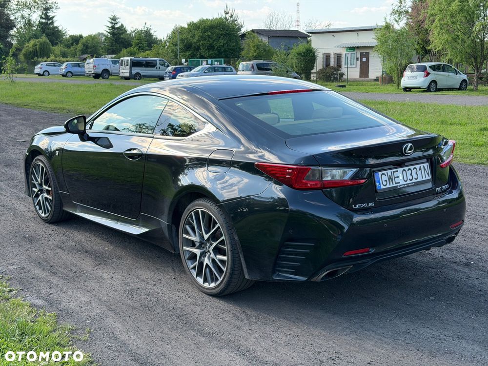 Lexus RC 200t / 300 F Sport - 3