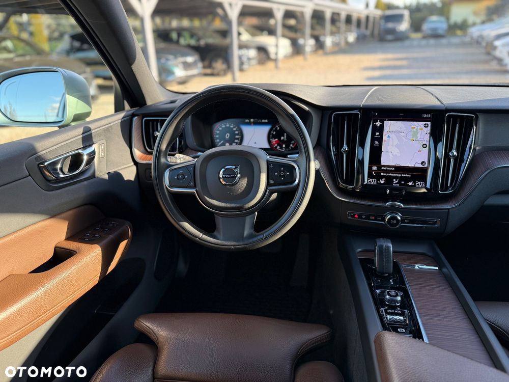 Volvo XC 60 B4 B Plus Bright - 21