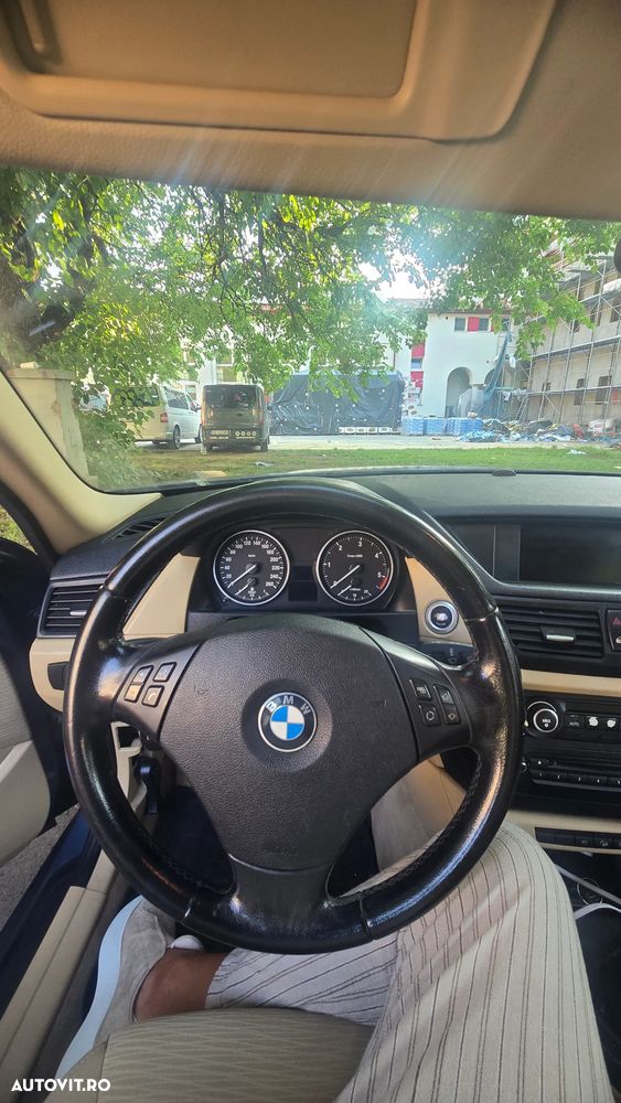 BMW X1 2010 photo 2