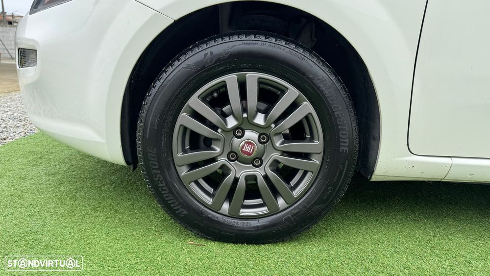 Fiat Punto 1.2 Lounge S&S - 12