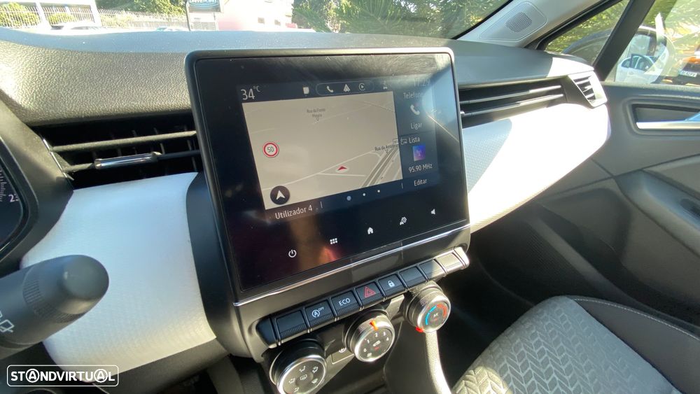 Renault Clio 1.0 TCe Techno - 37