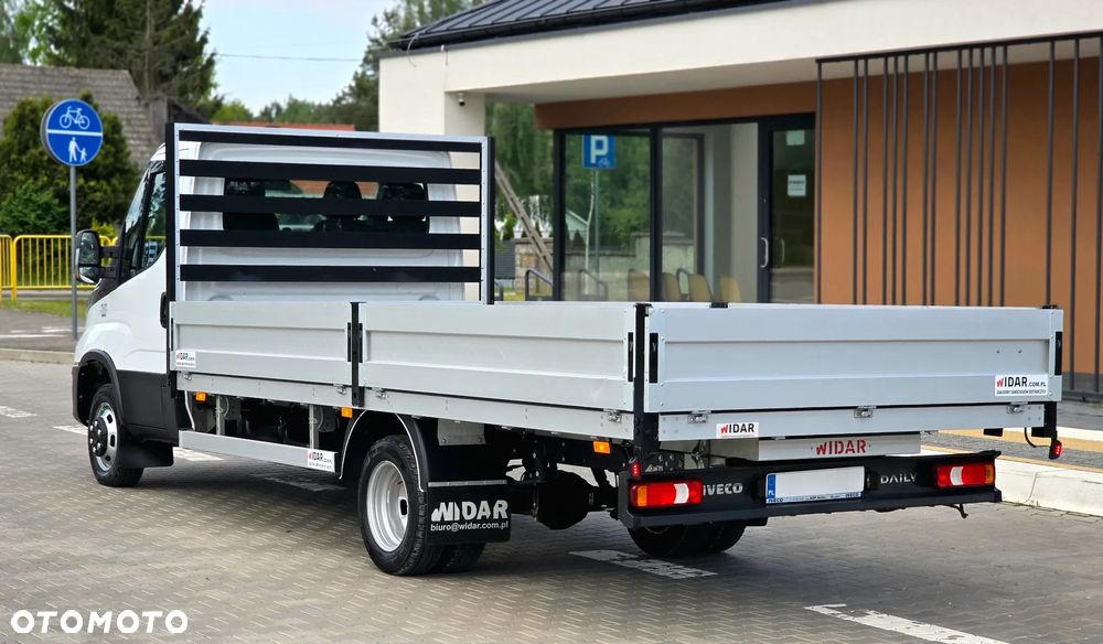 Iveco ❗️❗️DAILY 3.0 180KM MAXI 50C18 JAK NOWY ❗️❗️MODEL 2024 / BLOKADA MOSTU / SKRZYNIA OTWARTA WIDAR 10 PALET / 3500KG HAK / PIERWSZY WŁASCICIEL / NAVI / KAMERA COFANIA / FULL LED / TEMPOMAT AKTYWNY / BLIŹNIAKI / BURTY ALUMINIOWE / WERSJA WZMOCNIONA / FULL OPCJA / SERWIS ASO / SALON POLSKA / 35C15 50C15 35C18❗❗ JAK Z SALONU - NOWY -❗❗ - 4