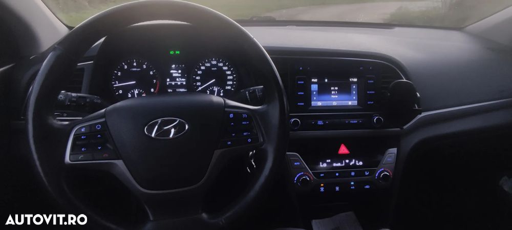 Hyundai Elantra 1.6 MPi Classic - 5