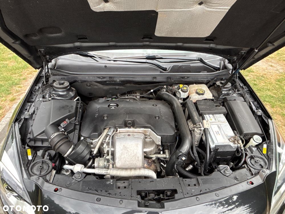 Opel Insignia 2.0 T Cosmo S&S - 39