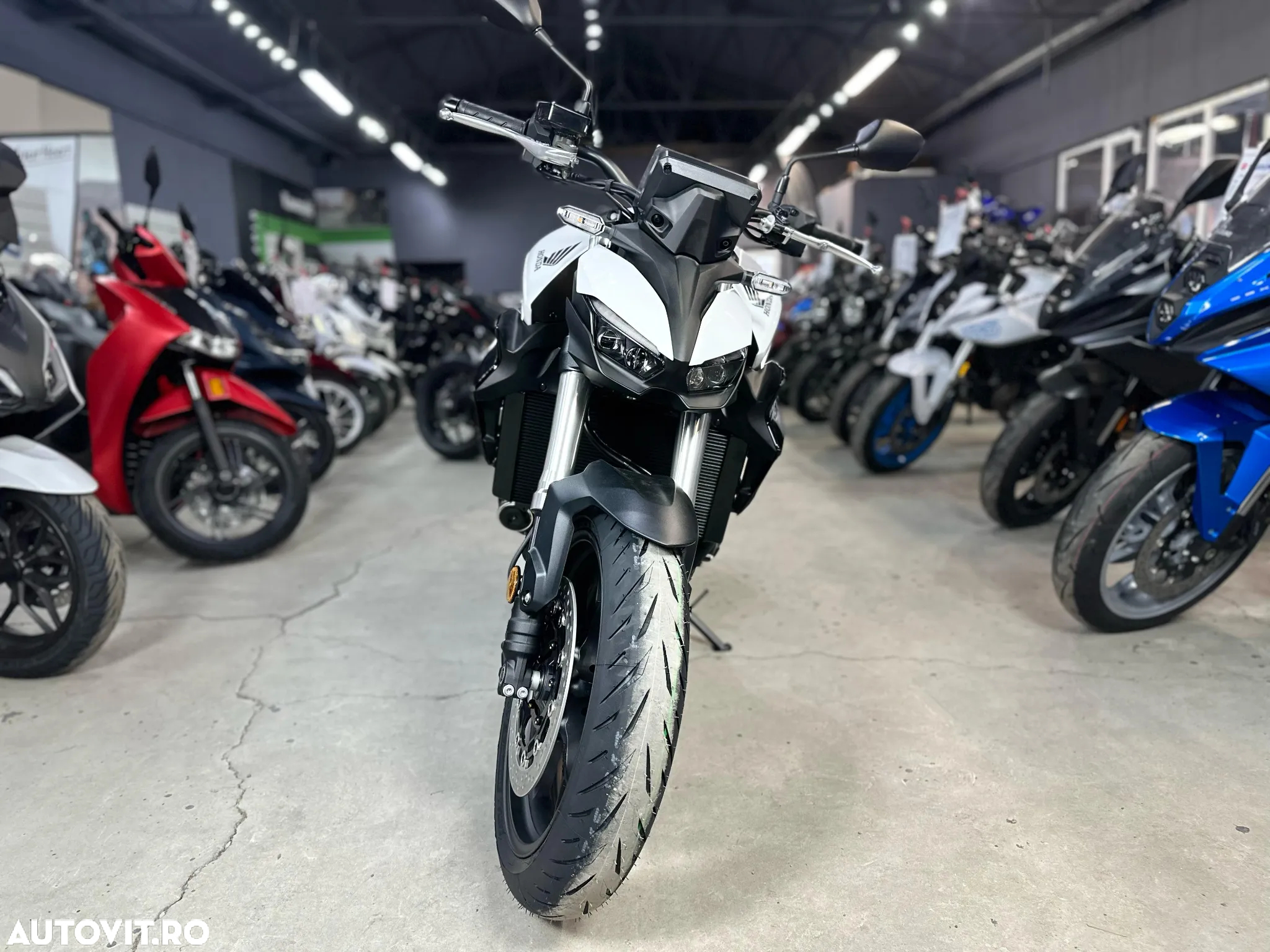Honda CB 1000 Hornet - 3