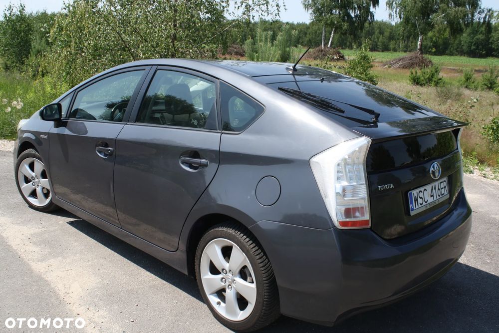 Toyota Prius 1.8 HSD Prestige - 12