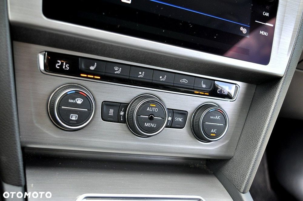 Volkswagen Passat Variant 1.6 TDI (BlueMotion Technology) Trendline - 19