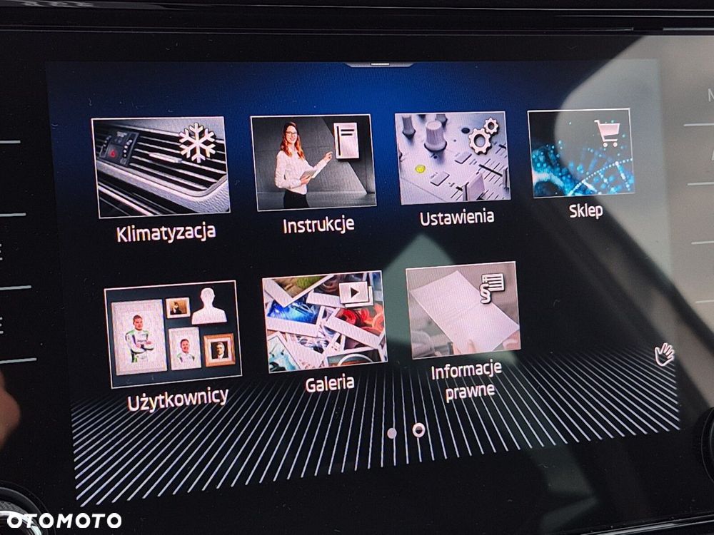 Skoda Karoq 1.5 TSI ACT 4x2 Sportline DSG - 33