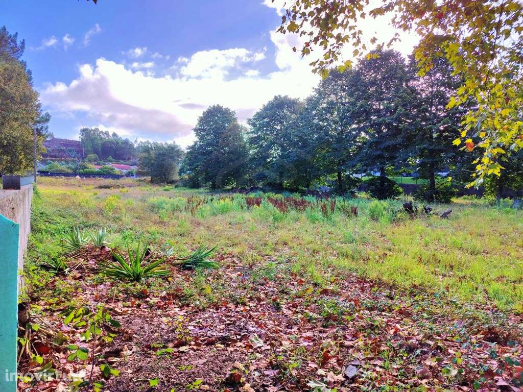 Terreno urbano em S. Roque - Oliveira de Azeméis - Grande imagem: 3/4
