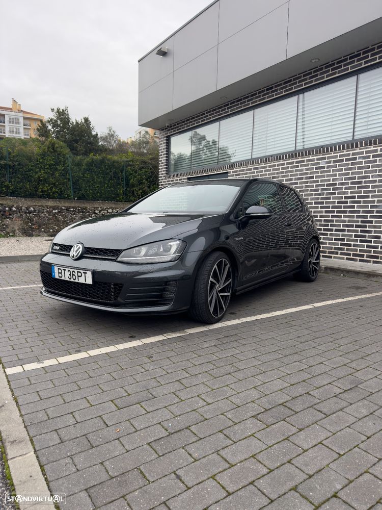 VW Golf 2.0 TDi GTD DSG - 1