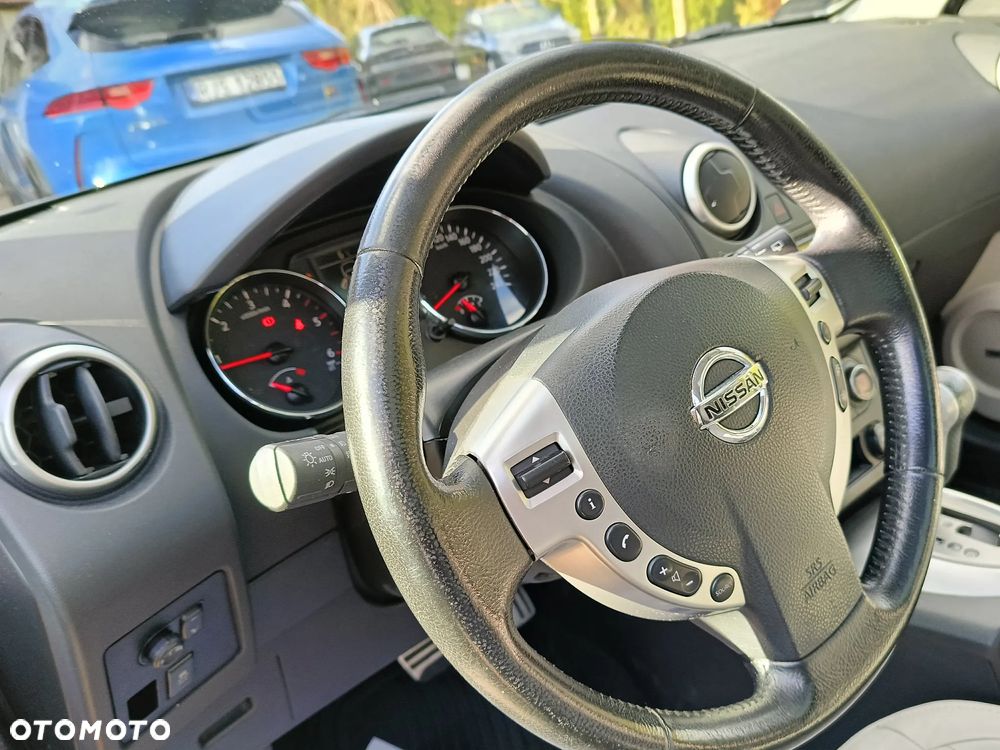 Nissan Qashqai 2.0 dCi 4x4 Tekna Premium - 22