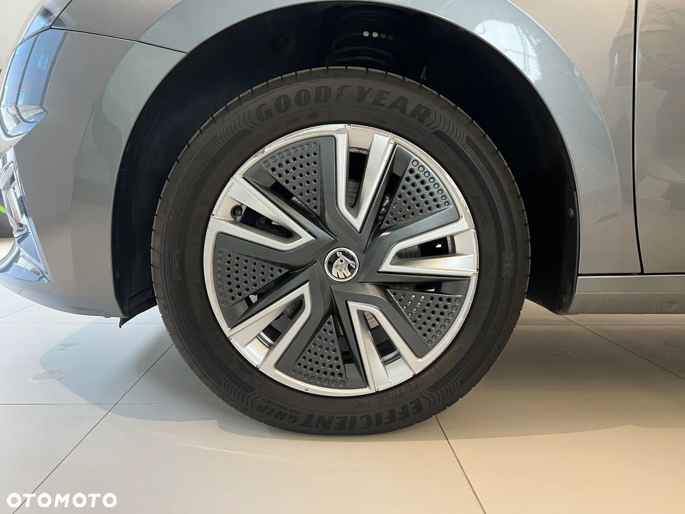 Skoda Fabia 1.0 TSI Style DSG - 25