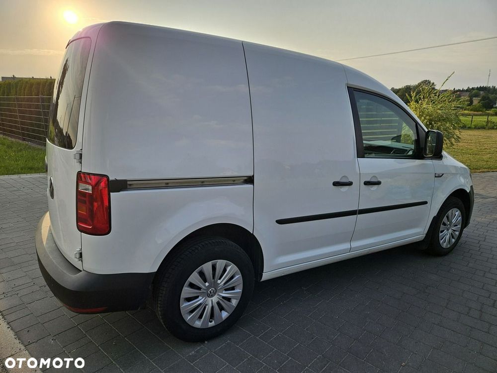 Volkswagen Caddy - 4