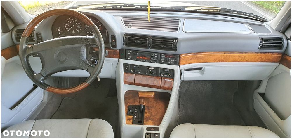 BMW Seria 7 740iL - 10