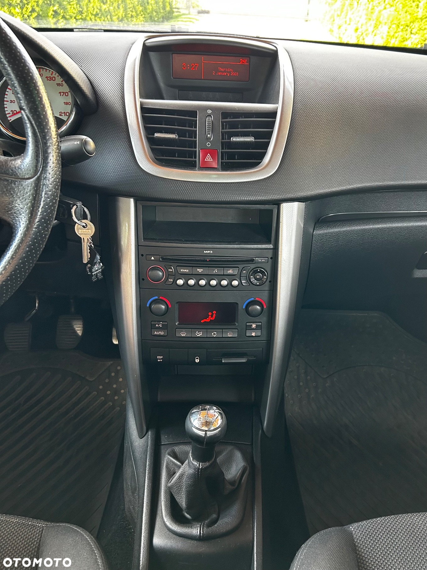 Peugeot 207 1.6 Trendy - 8