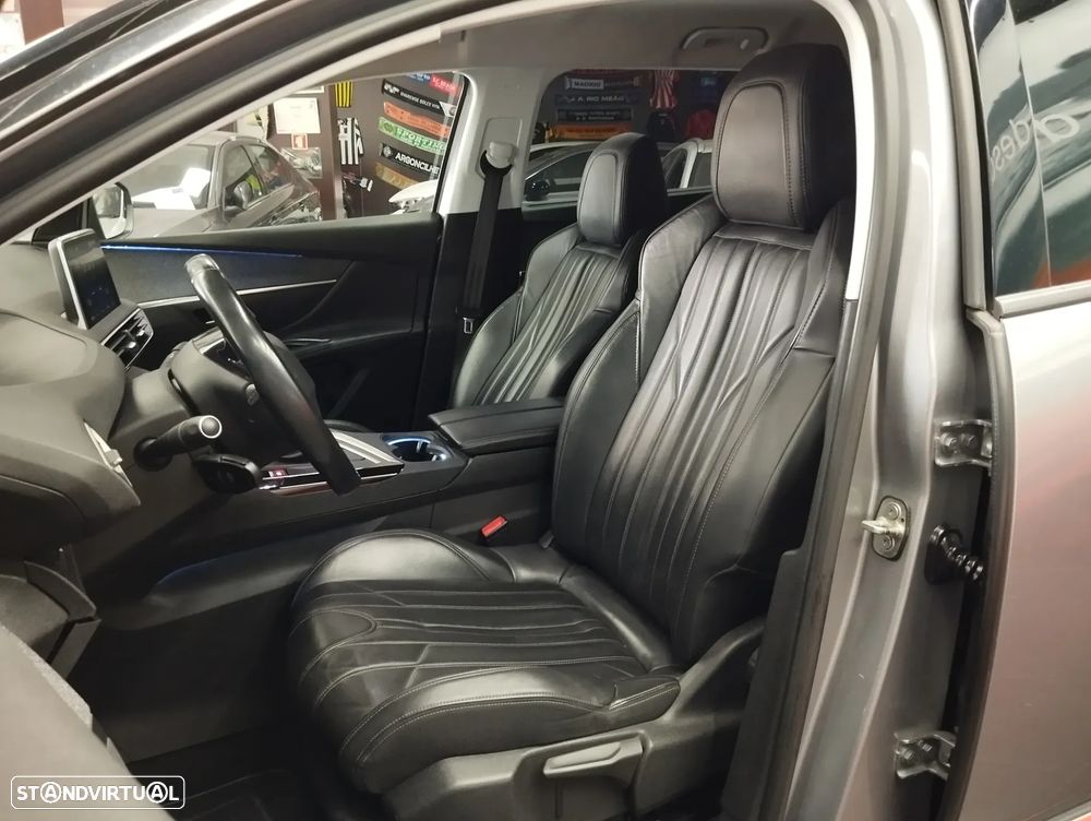 Peugeot 5008 1.2 PureTech Allure - 16