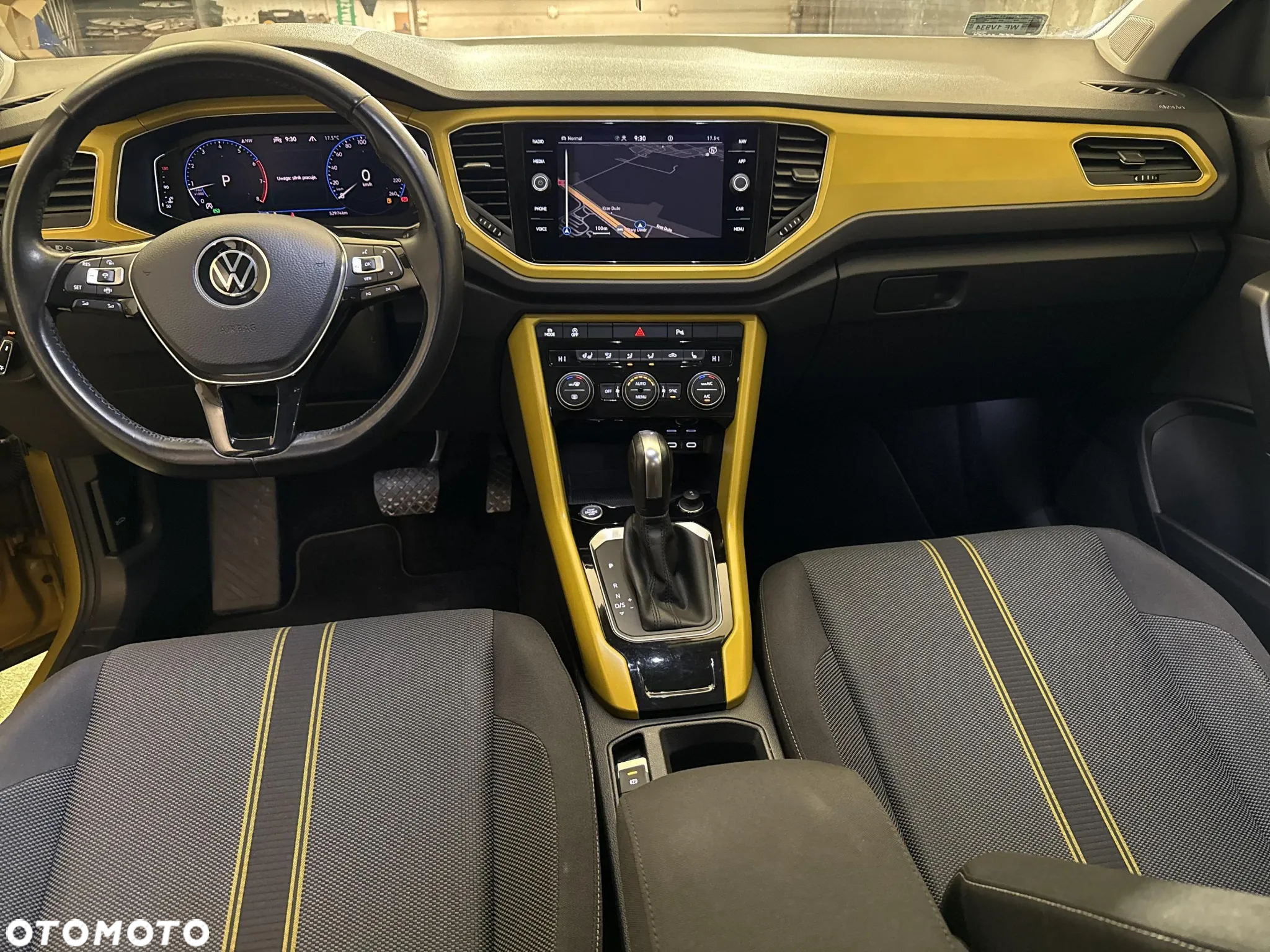 Volkswagen T-Roc - 22