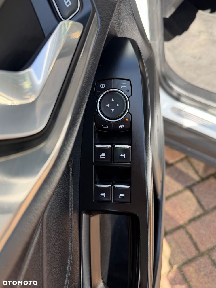 Ford Focus 1.0 EcoBoost Titanium Business - 21