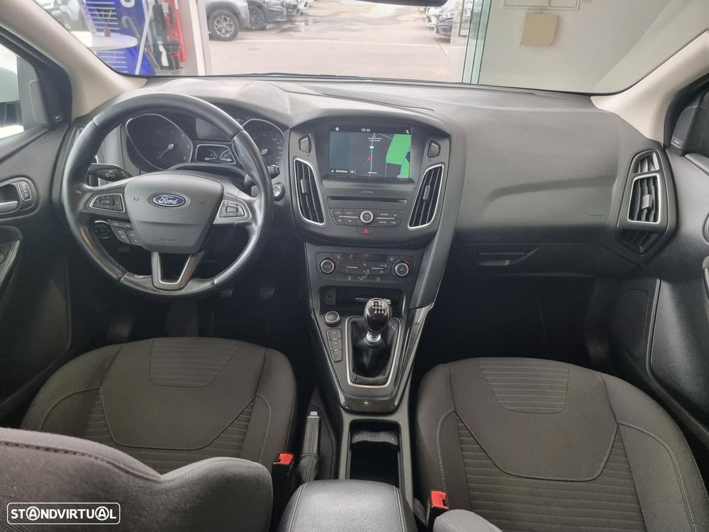 Ford Focus SW 1.5 TDCi Titanium - 38