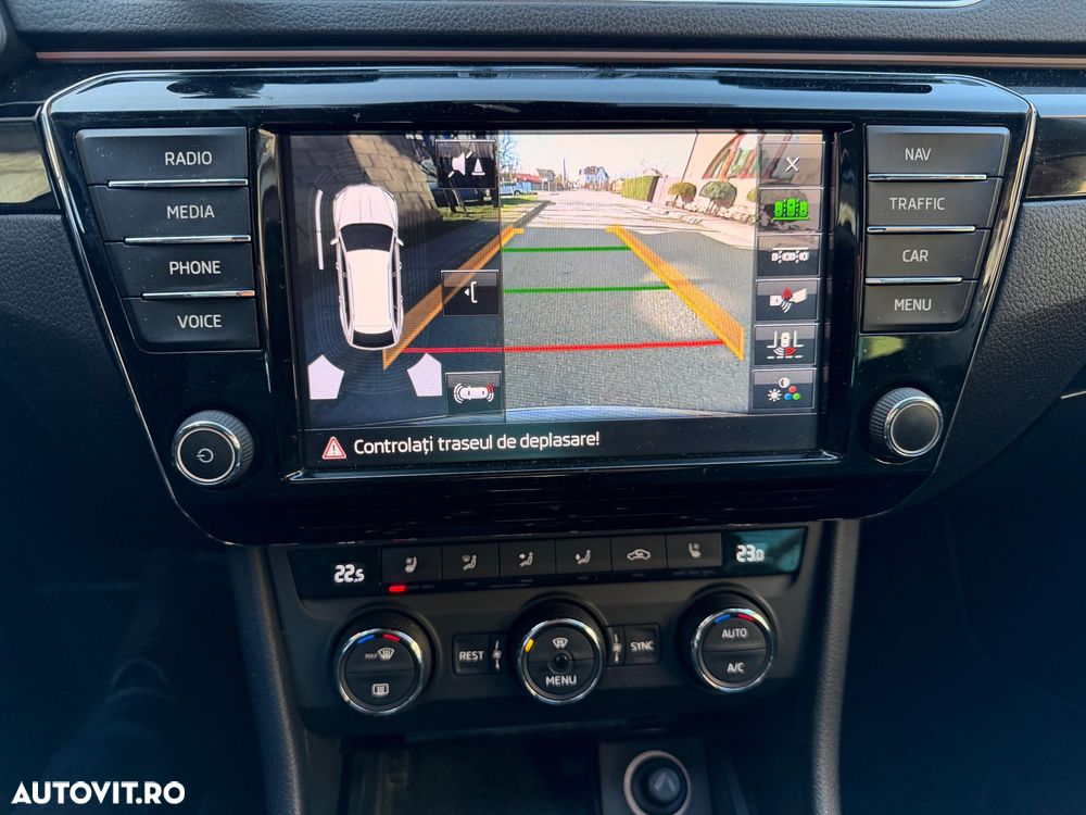 Skoda Superb 2.0 TDI DSG L&K - 15